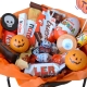 Cesta de Halloween con chocolatinas