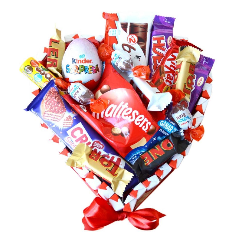 Tarta de chocolatinas Kinder con forma de corazón