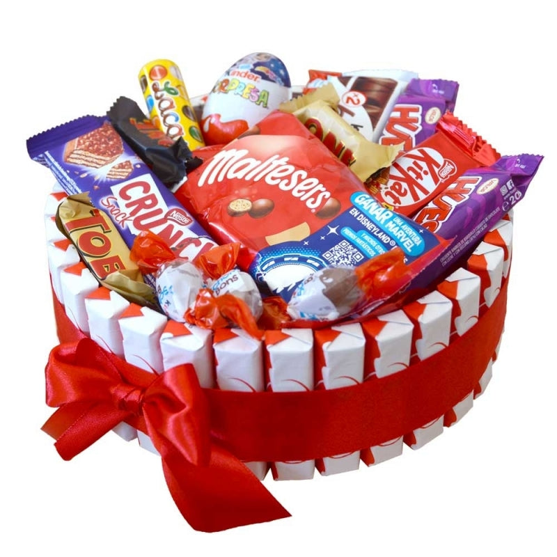 Tarta de chocolatinas Kinder con forma redonda