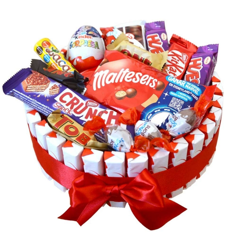 Tarta de chocolatinas Kinder con forma redonda